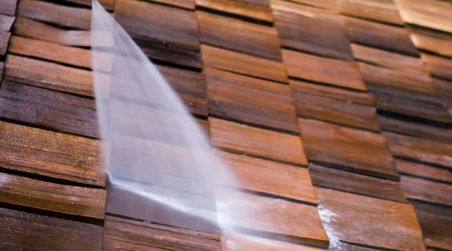 Professional gutter cleaning in Campbellton, FL